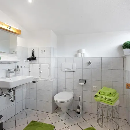 Haus Eckert Apartman *